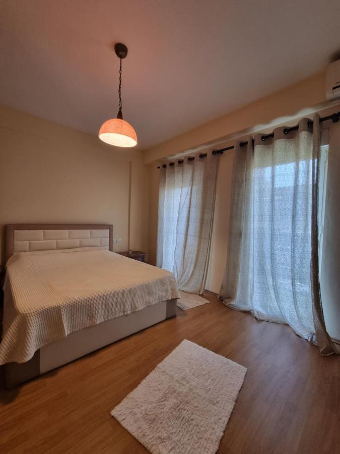 Family Apartment In Center Of Tirana Buitenkant foto